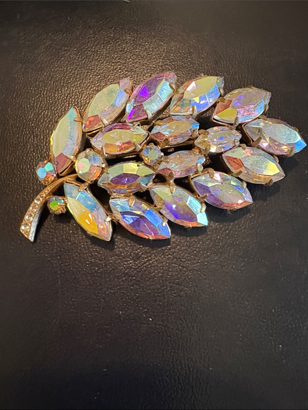 Vintage mid-century, leaf, borealis, brooch, gold tone